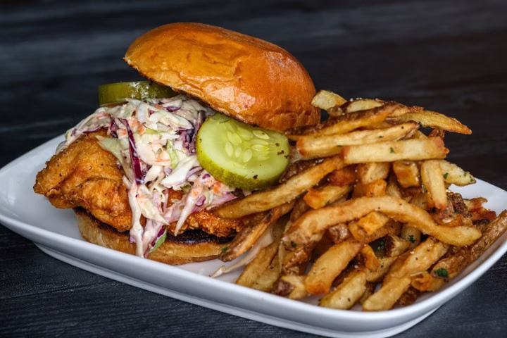 Crispy chicken sandwich